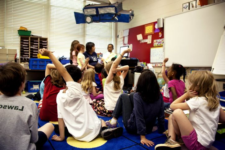 Children in class, Amanda Mills