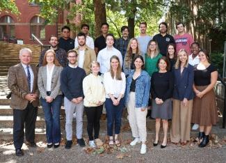 The 2022-2023 ELPAR Vanderbilt University Law Students with ELI Senior Attorney Linda Breggin (first row, third from right) and Professor Michael Vandenbergh (first row, far left).